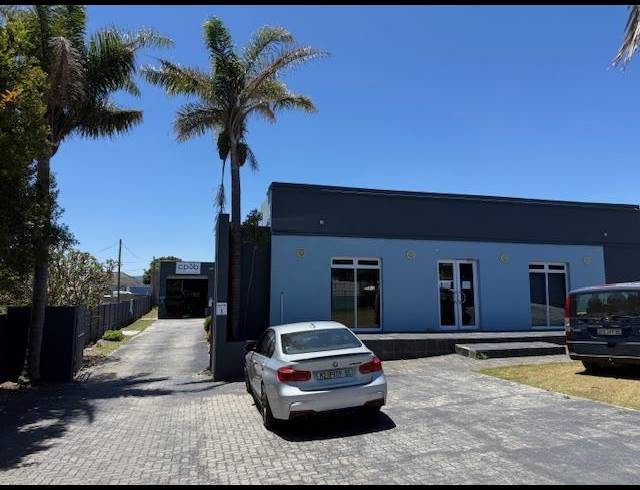 BUSINESS FOR SALE IN NEWTON PARK